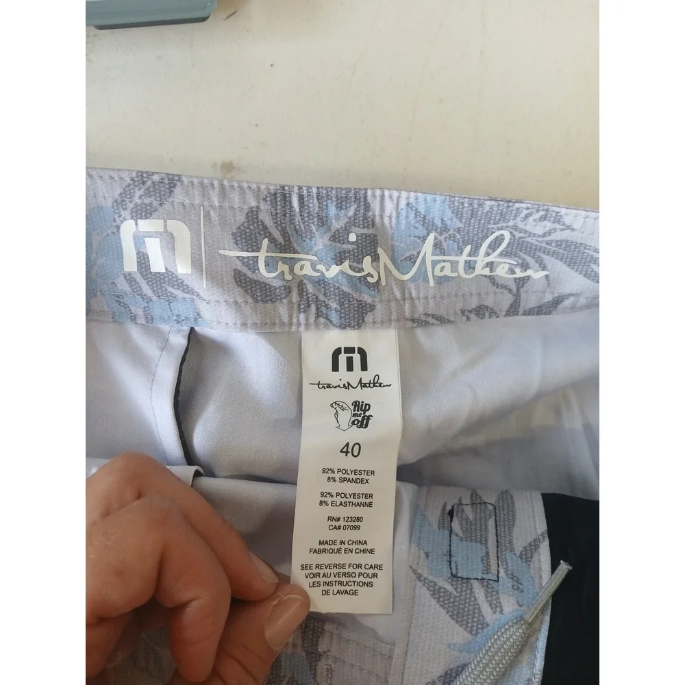 Travis Mathew NWOT board shorts floral blue size 40 swim resort pool